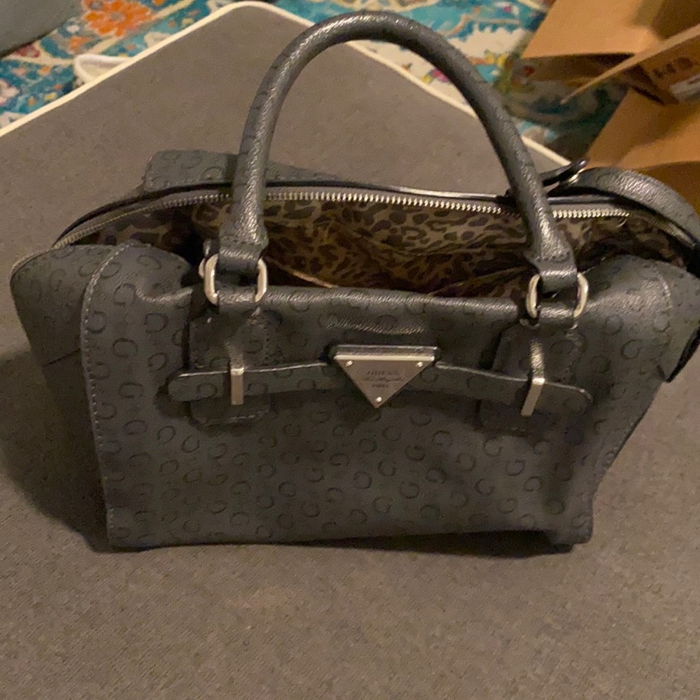 Gray Guess handbag good condition